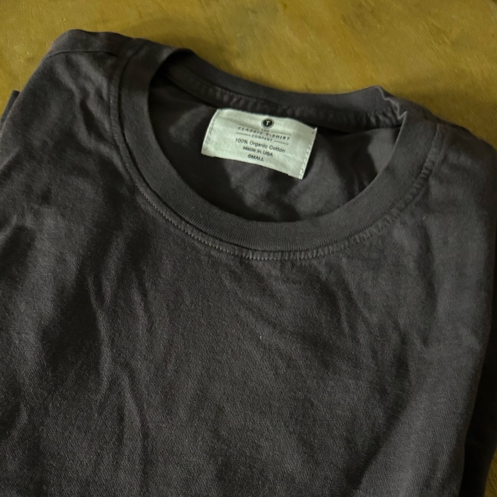 Classic T-shirt company, Dark Gray Women's Top made in USA 🇺🇸 organic cotton! - Picture 2 of 16